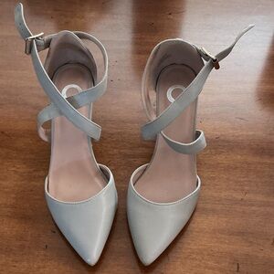 Amazon Pointed-Toe Crisscross Ankle Strap Heels in Light Gray